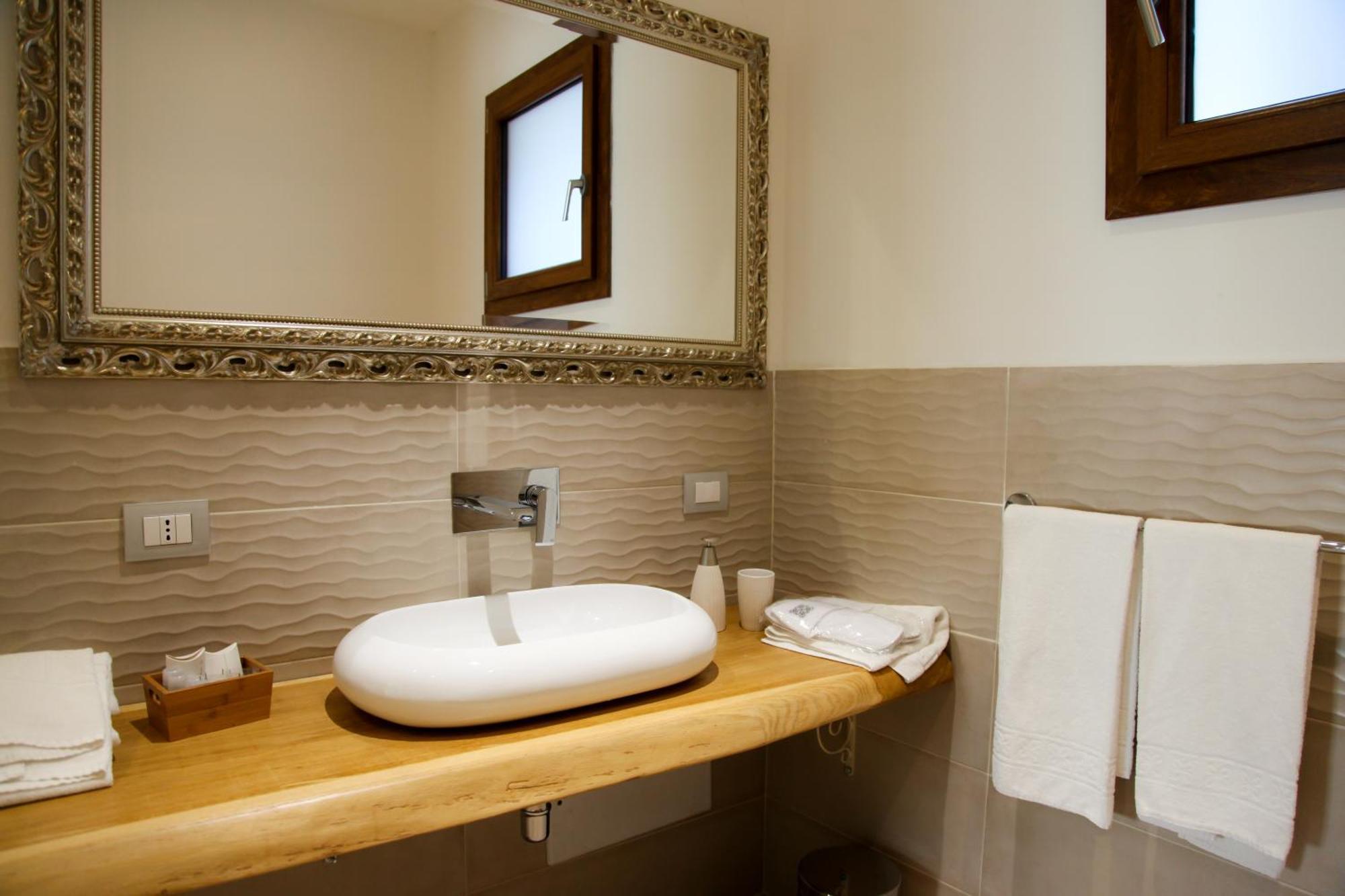 Hypnos Boutique Hotel San Teodoro  Buitenkant foto