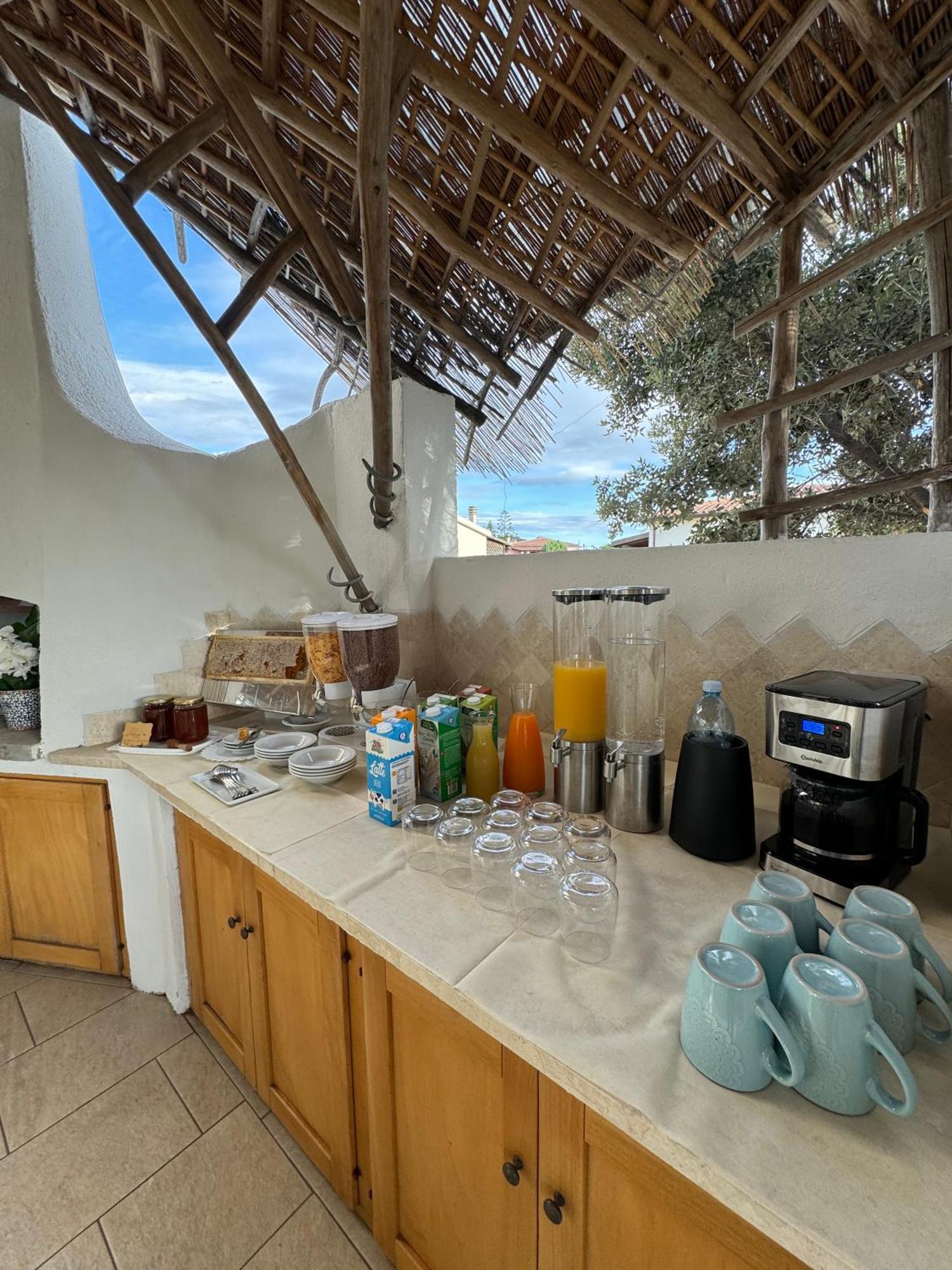 Hypnos Boutique Hotel San Teodoro  Buitenkant foto